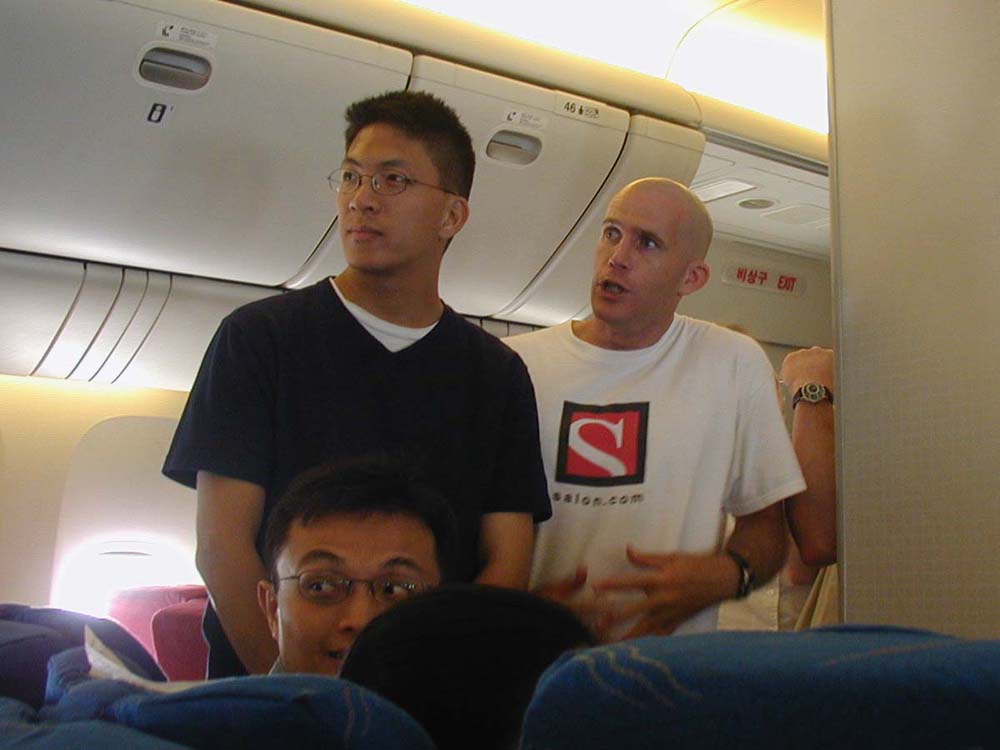 014_socializing_on_plane